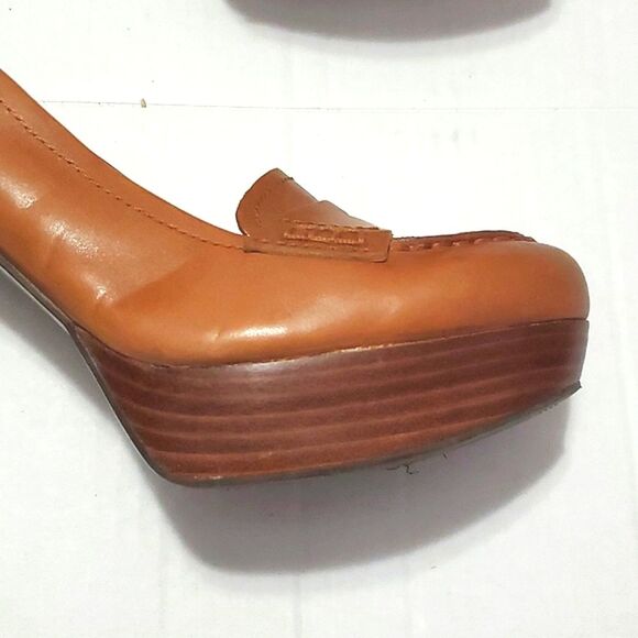 Marc Fisher Keeps Cognac Almond Oxford Classic Platform Heels - Picture 7 of 15